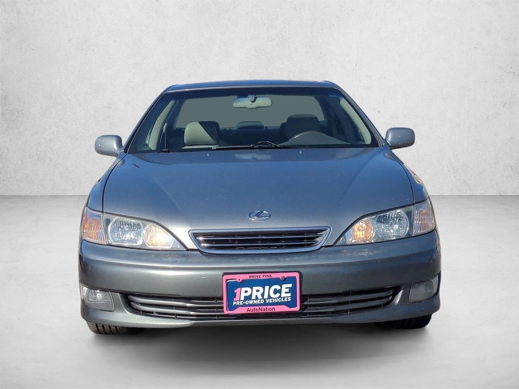 Used 2000 Lexus ES 300  4dr Car
