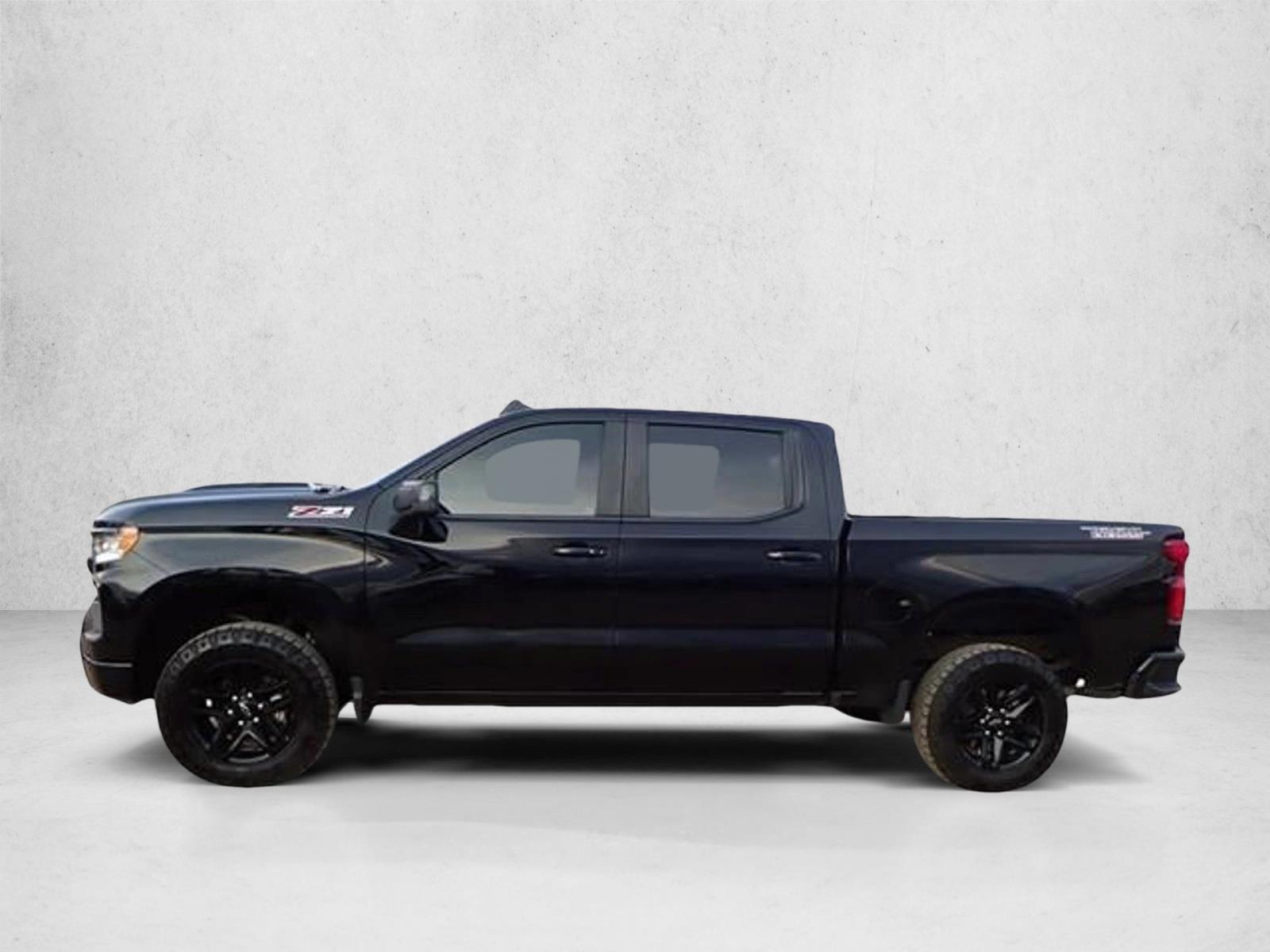 2022 Chevrolet Silverado 1500 LT Trail Boss photo 2