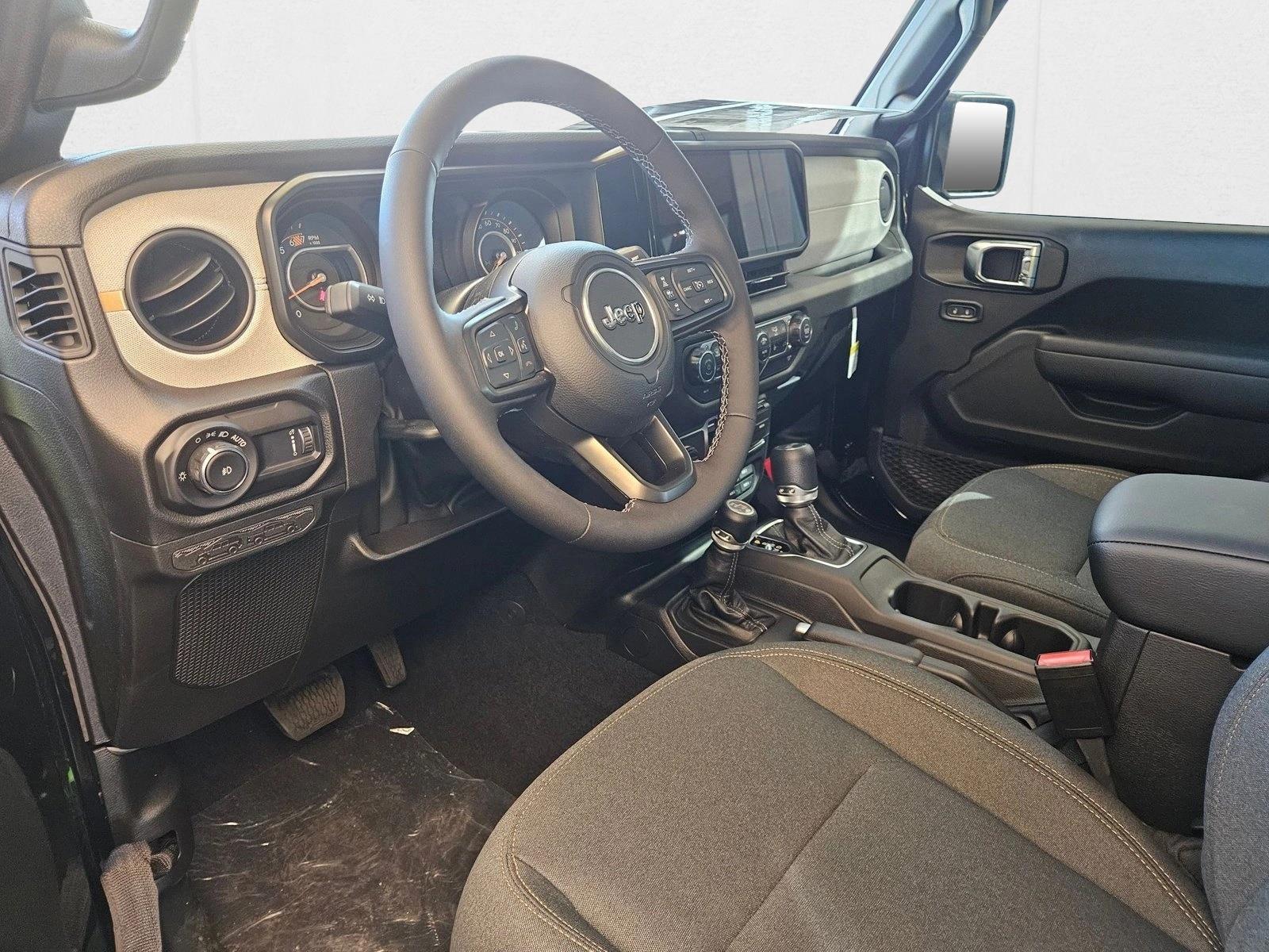 2025 Jeep Wrangler Willys photo 3