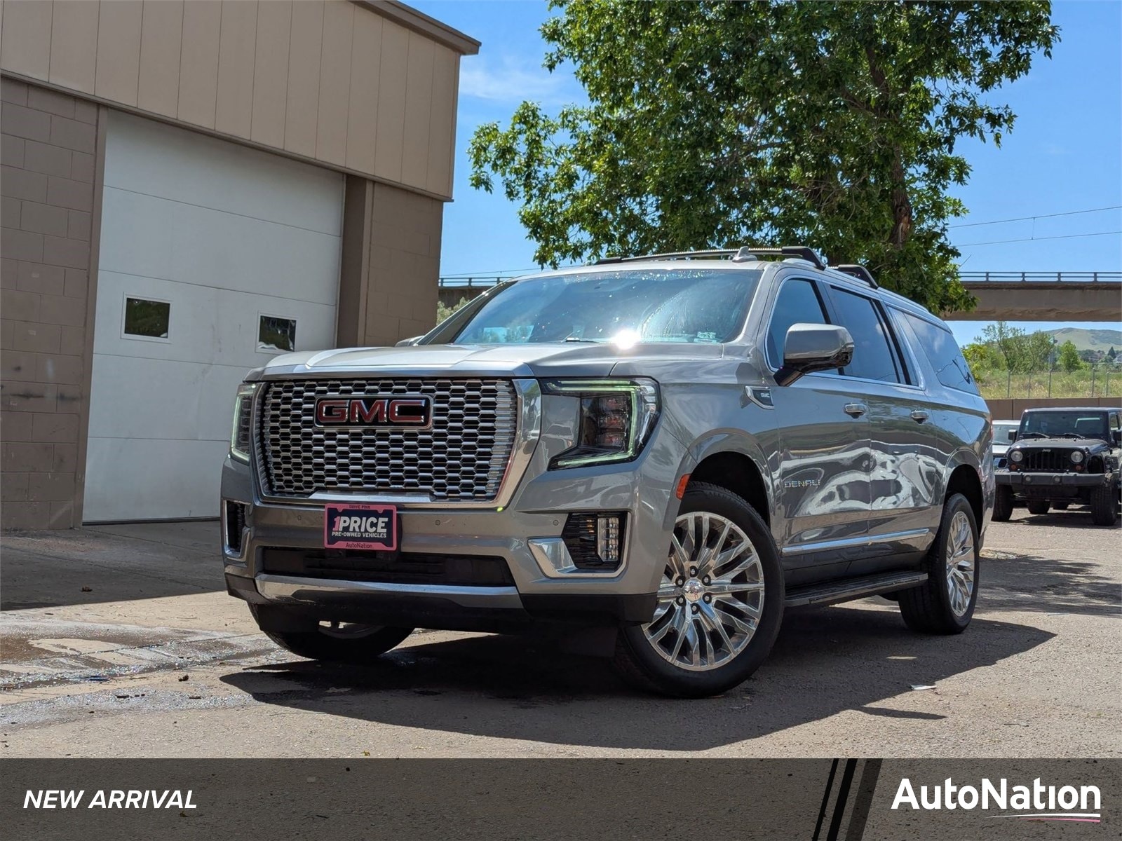 2023 GMC Yukon Denali AWD's photo