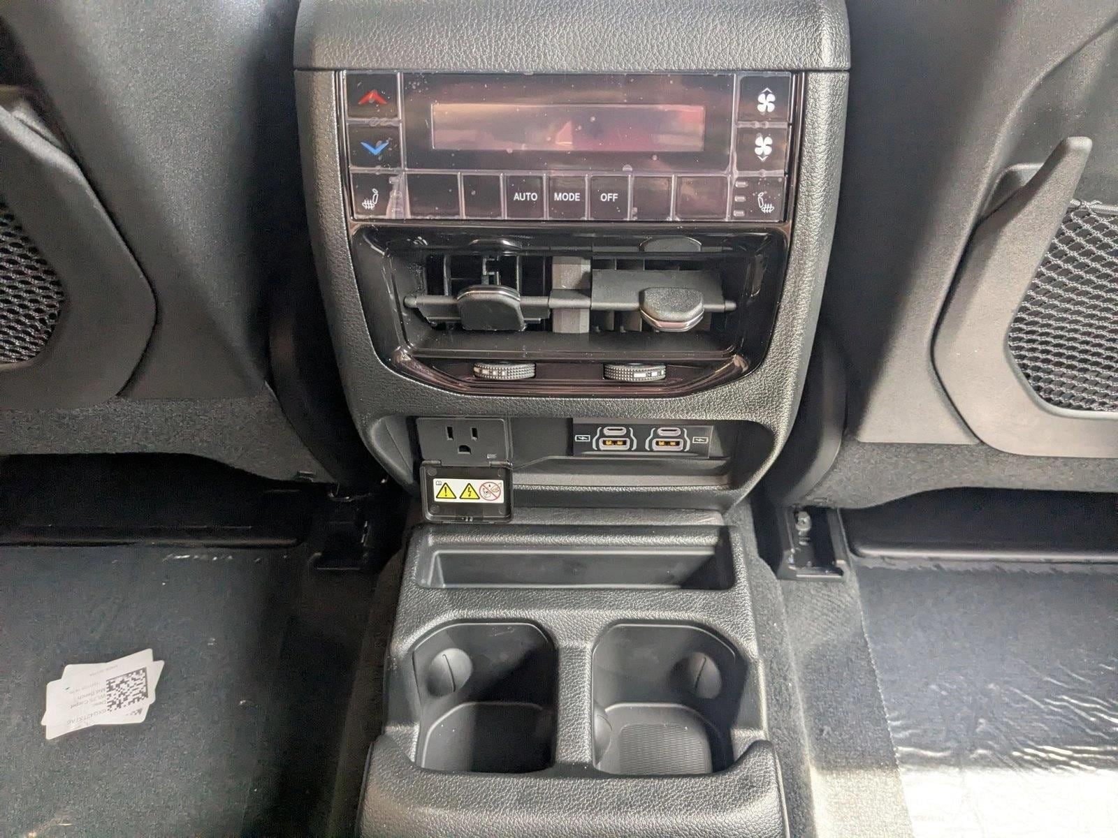 2025 Jeep Grand Cherokee L Limited - Photo 17