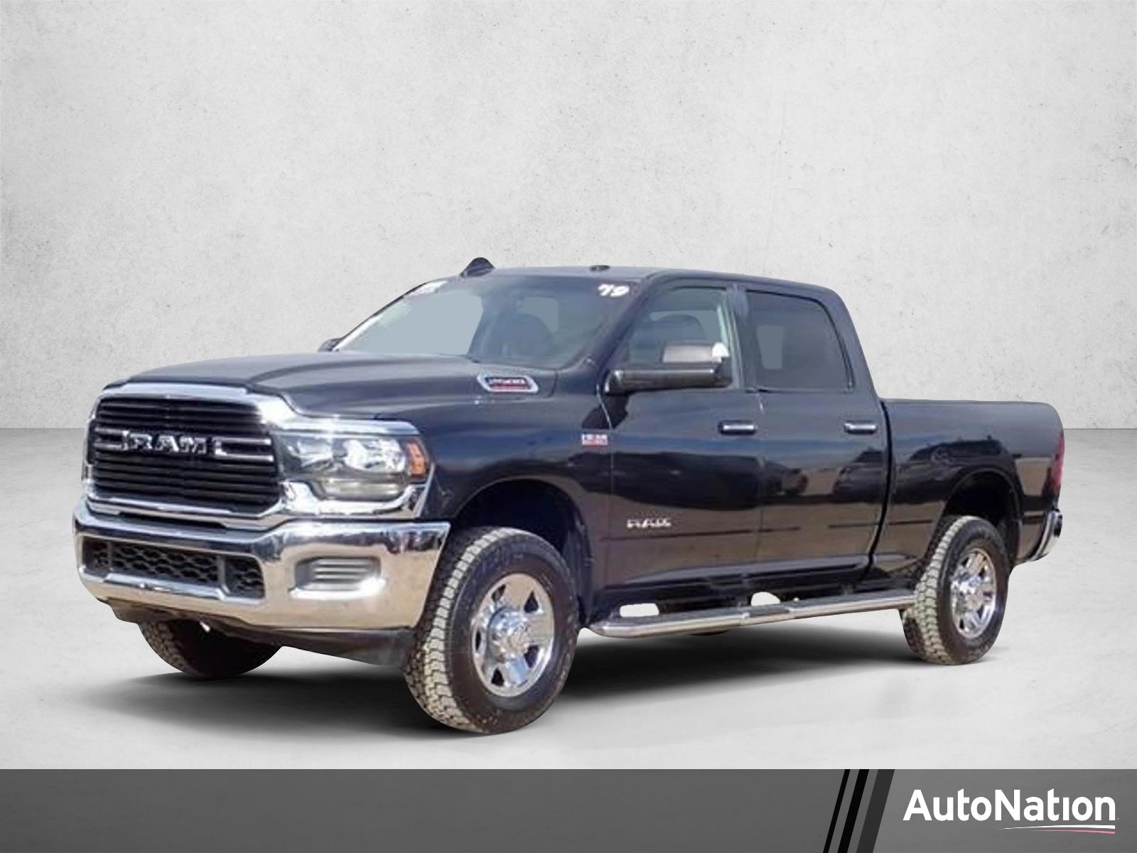 2019 RAM 2500 Big Horn 4X4 Crew Cab SWB's photo