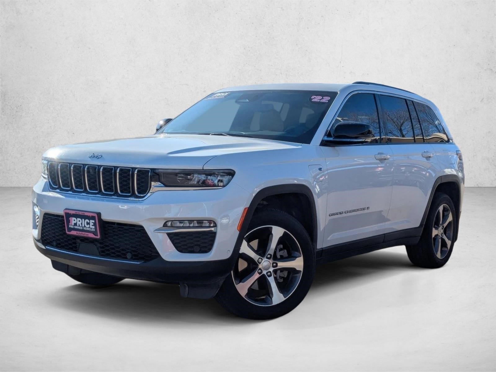2022 Jeep Grand Cherokee 4xe's photo