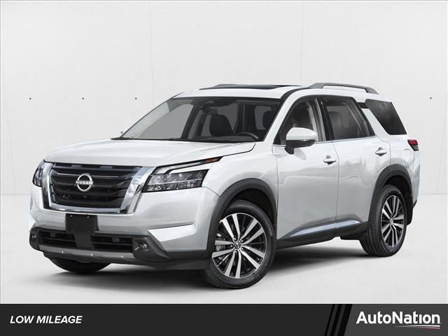 2025 Nissan Pathfinder Platinum 4WD's photo