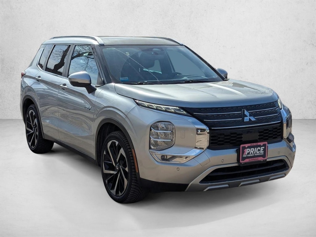 Used 2023 Mitsubishi Outlander Phev SE Sport Utility