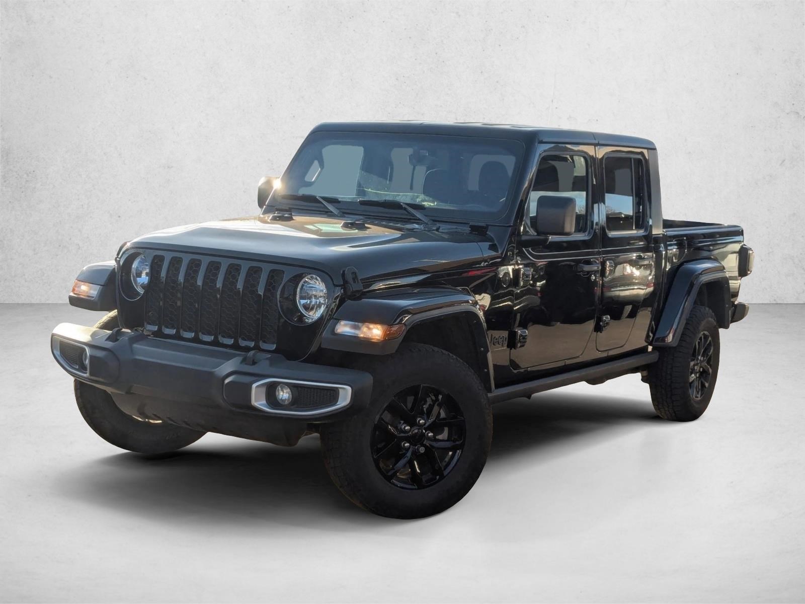 2021 Jeep Gladiator Sport S's photo