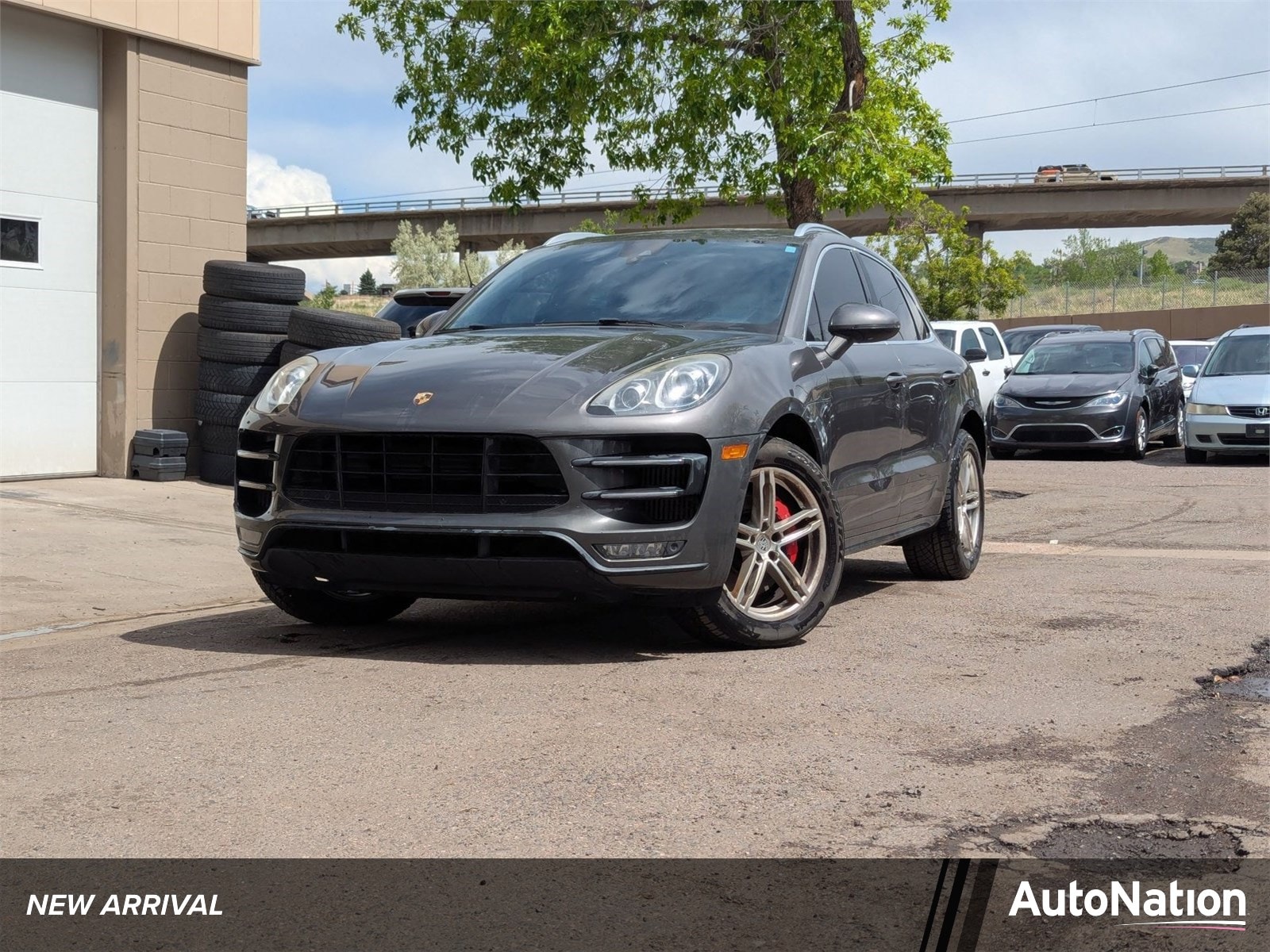 2015 Porsche Macan Turbo's photo