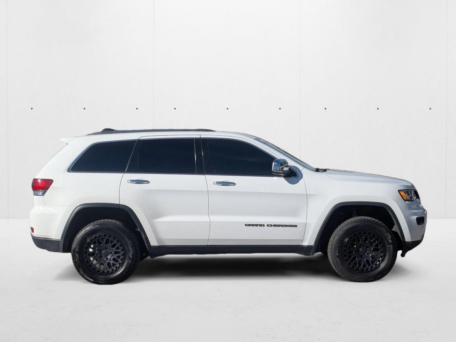 2020 Jeep Grand Cherokee Limited photo 2