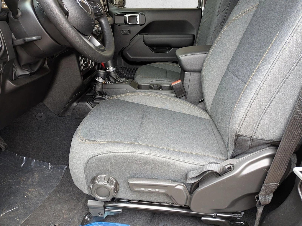 New 2025 Jeep Wrangler Sport SUV