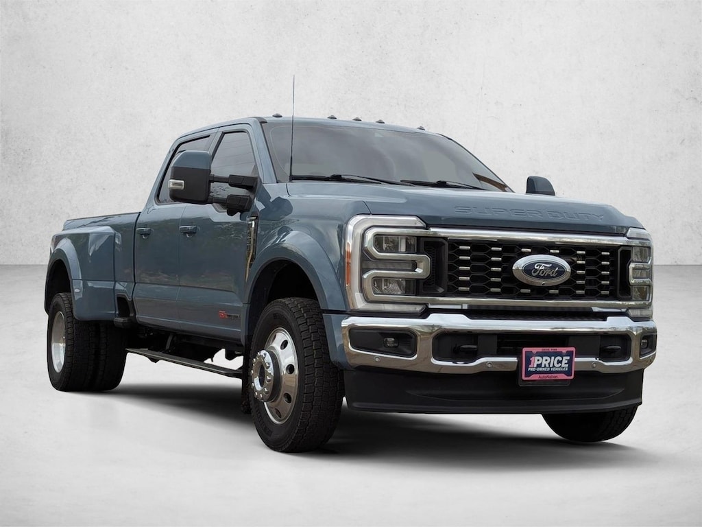 Used 2023 Ford F-450 LARIAT Crew Cab Pickup