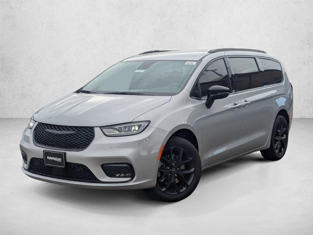 New 2026 Chrysler Pacifica Select Van Passenger Van