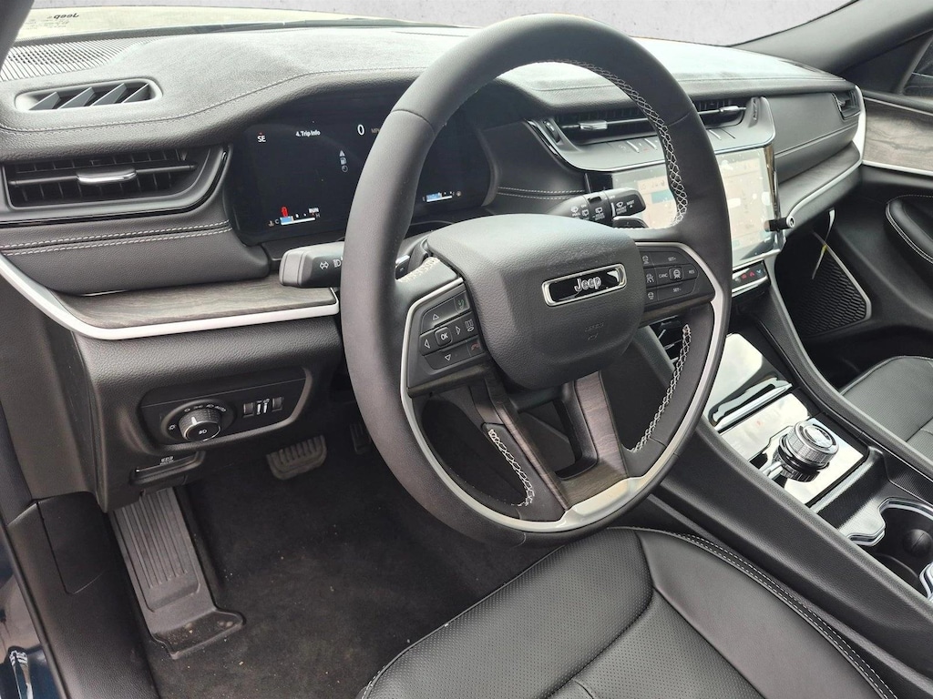 New 2026 Jeep Grand Cherokee L Limited Reserve SUV