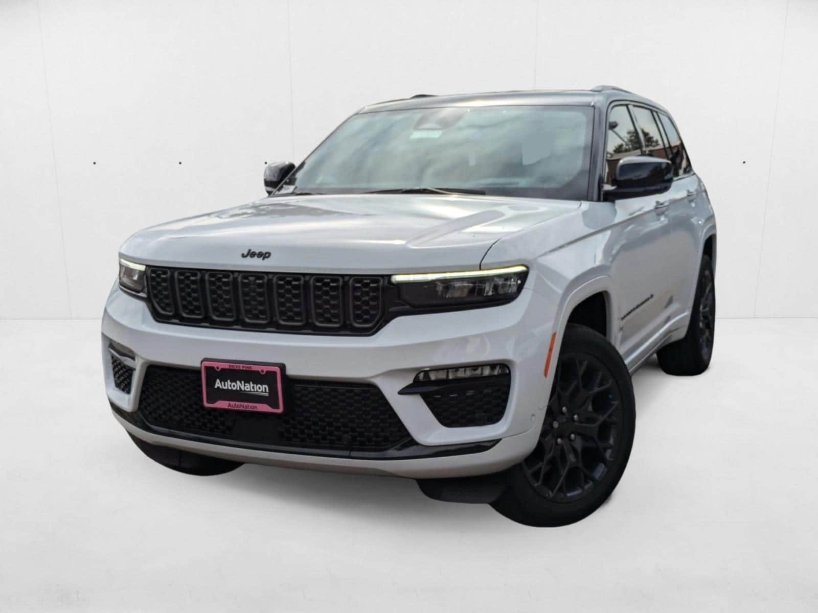 2025 Jeep Grand Cherokee Summit Reserve's photo