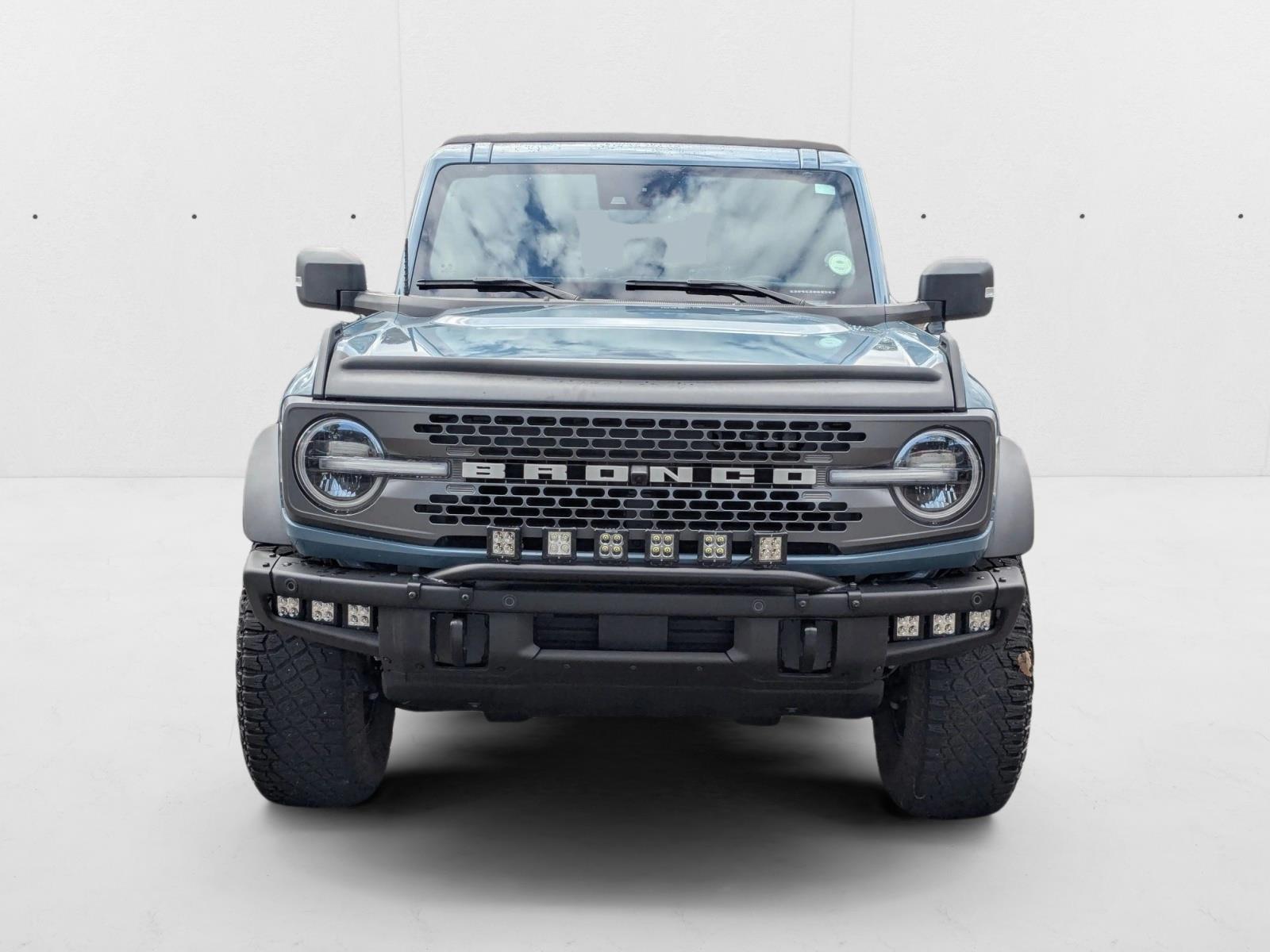 2022 Ford Bronco Badlands photo 2