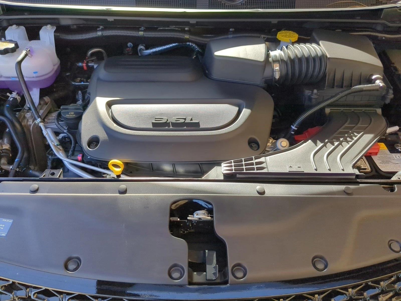 2026 Chrysler Pacifica Select - Photo 17