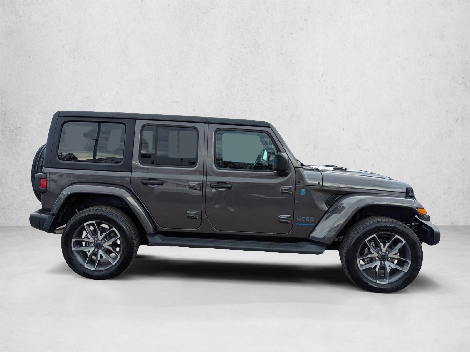 2024 Jeep Wrangler 4xe photo 4