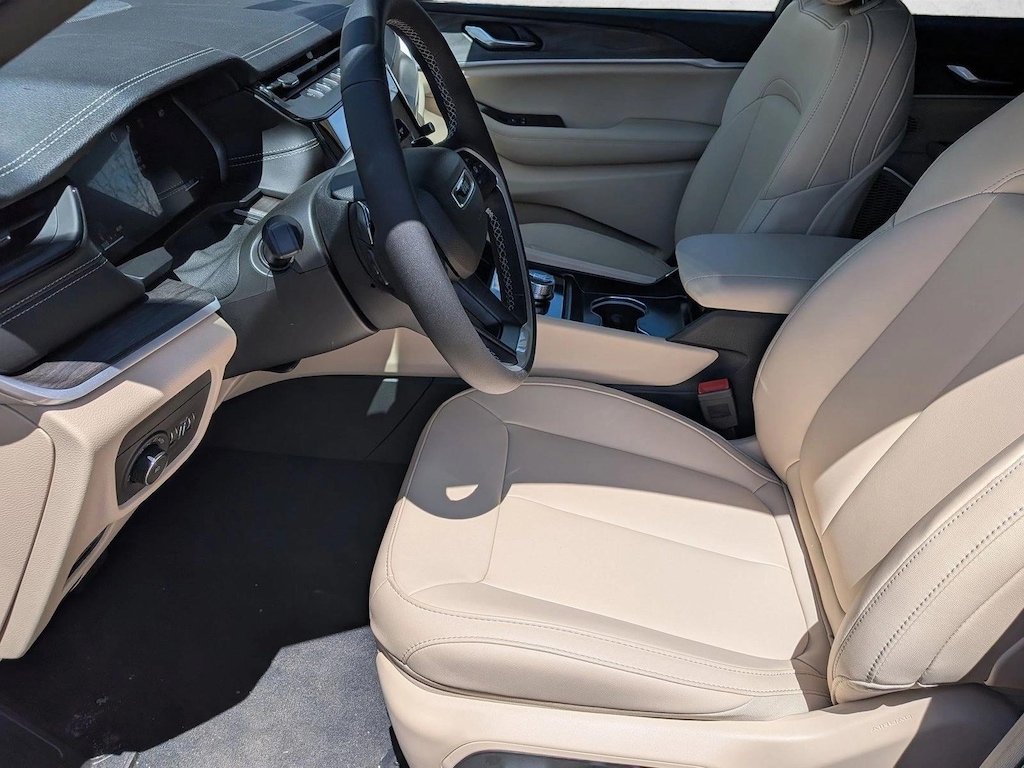 New 2026 Jeep Grand Cherokee L Limited SUV