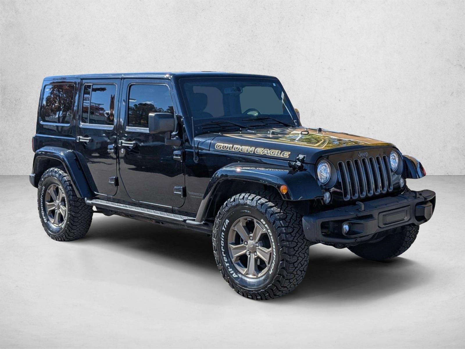 2018 Jeep Wrangler Unlimited Golden Eagle photo 3