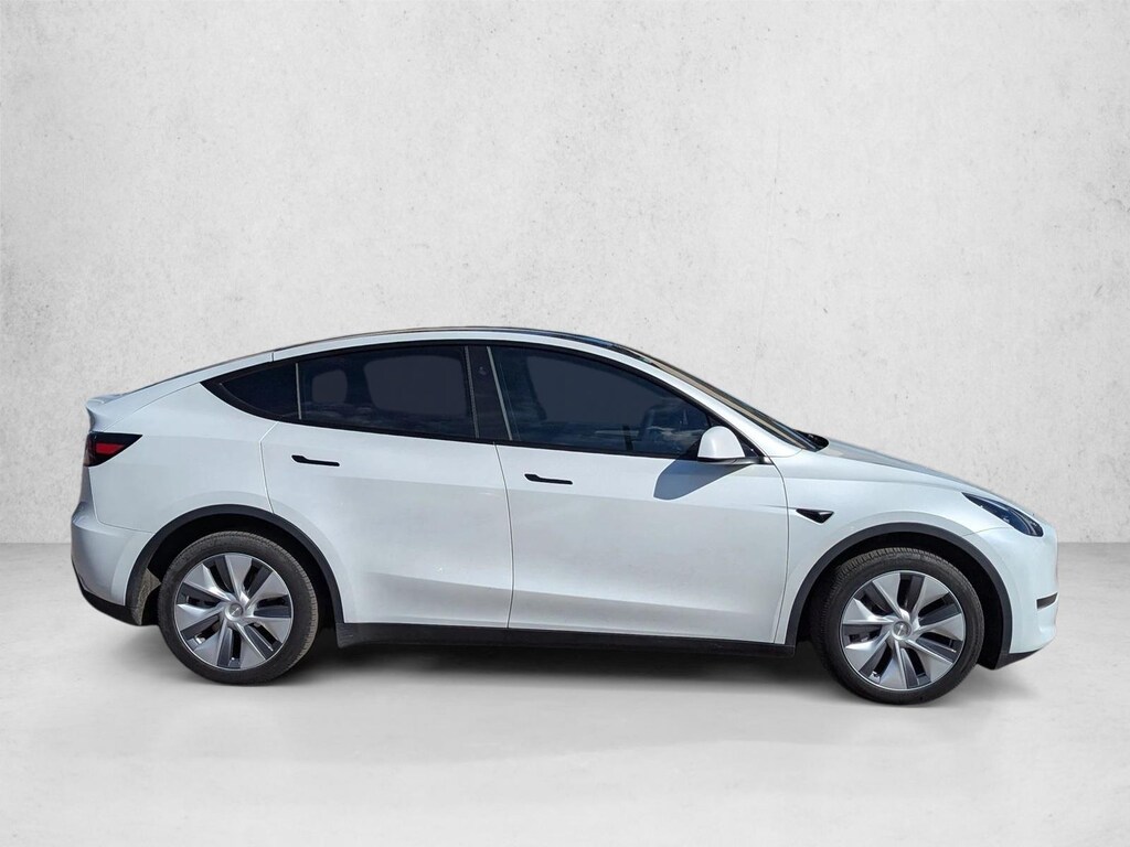 Used 2024 Tesla Model Y Long Range Sport Utility