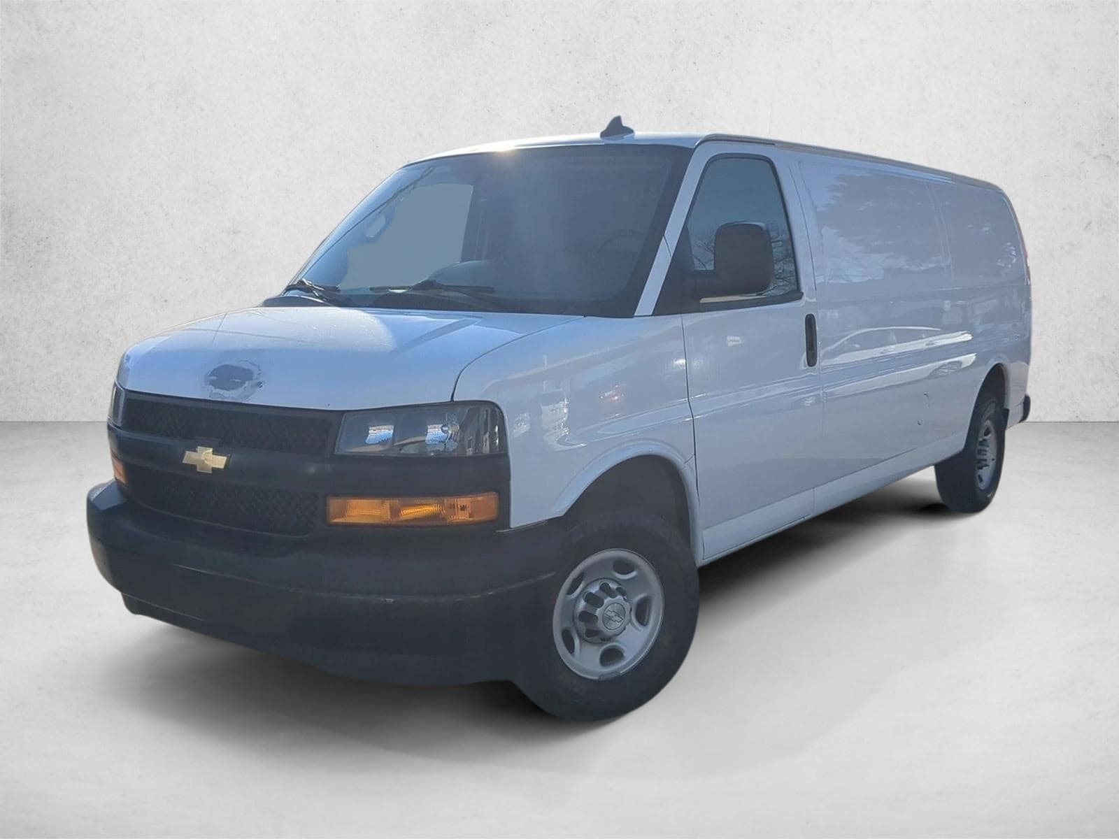 2020 Chevrolet Express Cargo Work Van's photo