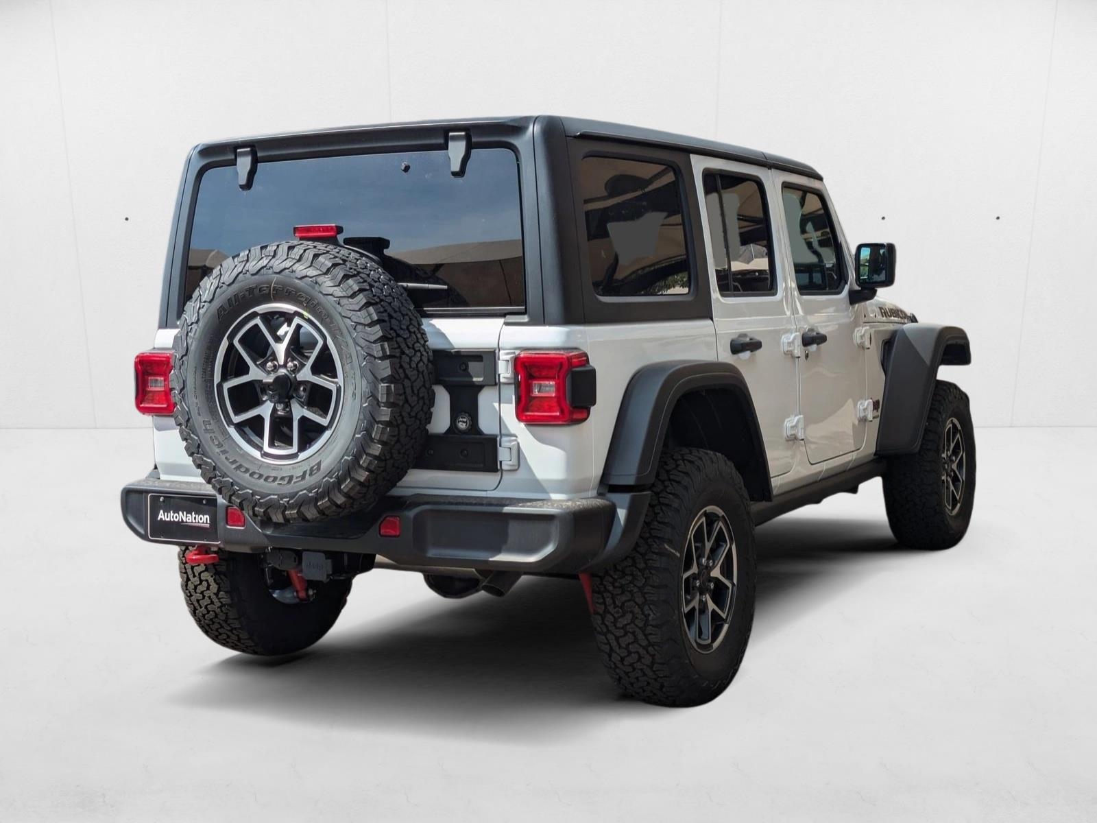 2025 Jeep Wrangler Rubicon photo 2