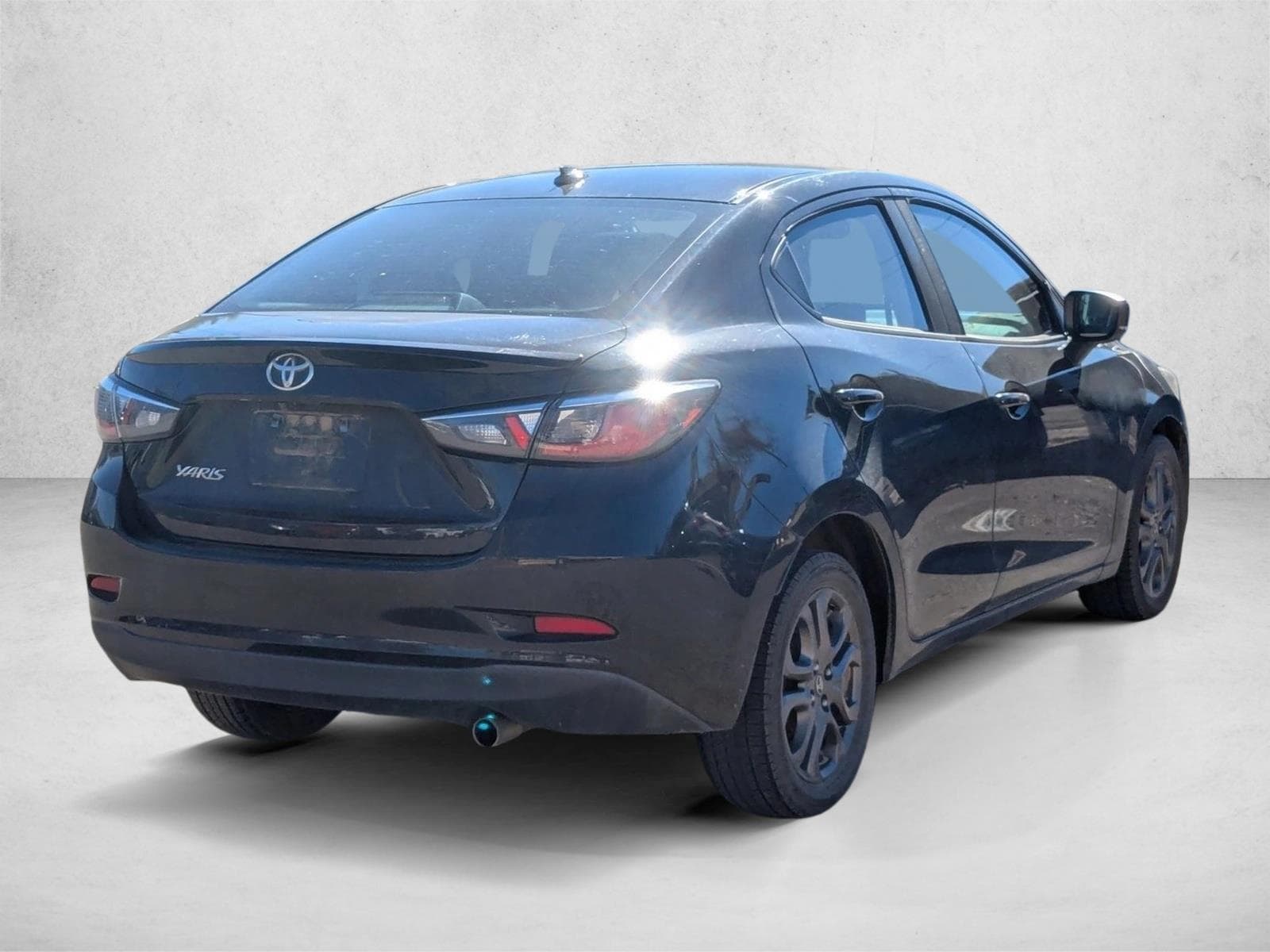 Used 2019 Toyota Yaris LE with VIN 3MYDLBYVXKY508183 for sale in Golden, CO