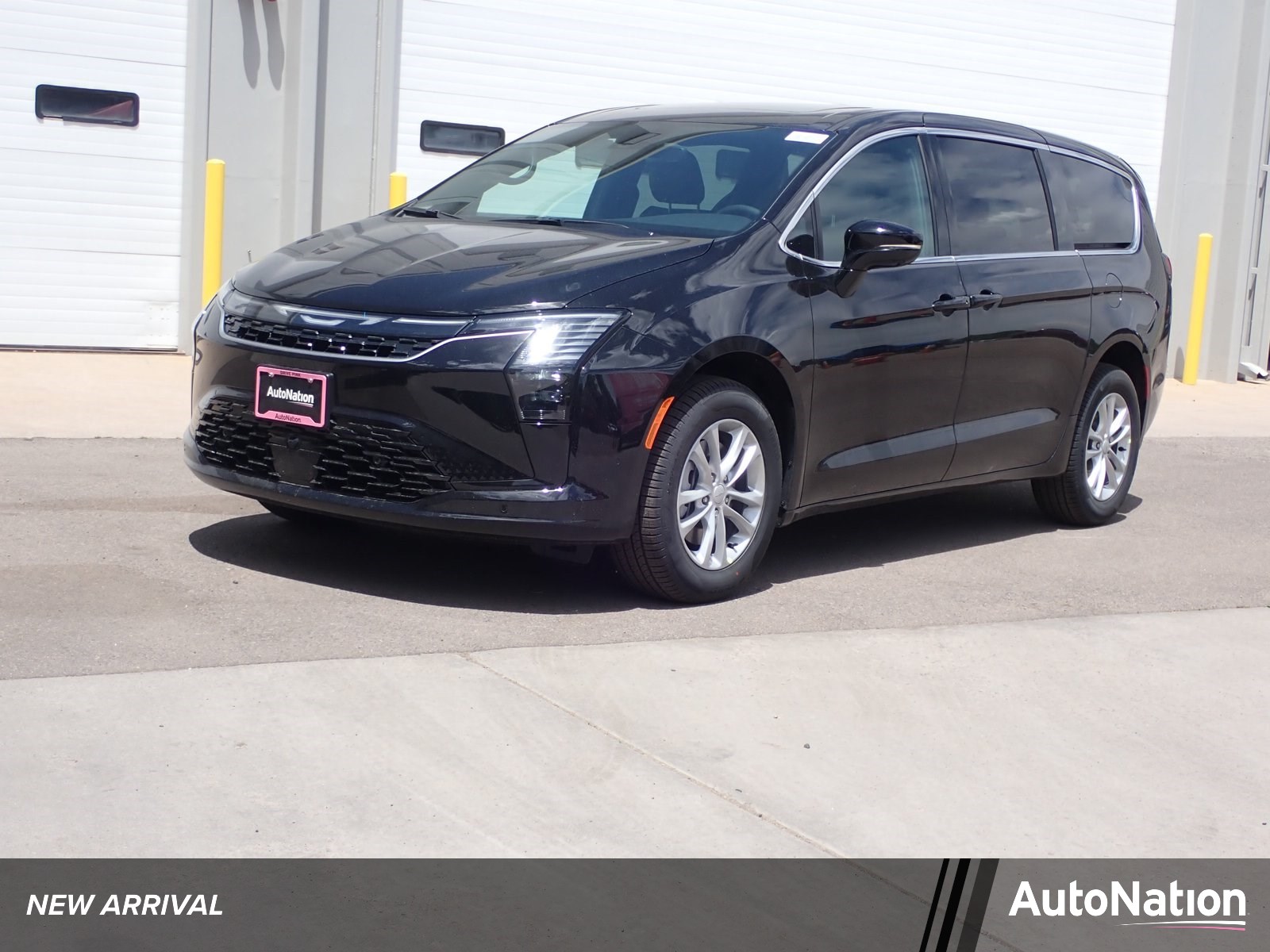 New 2027 Chrysler Pacifica Select Van Passenger Van