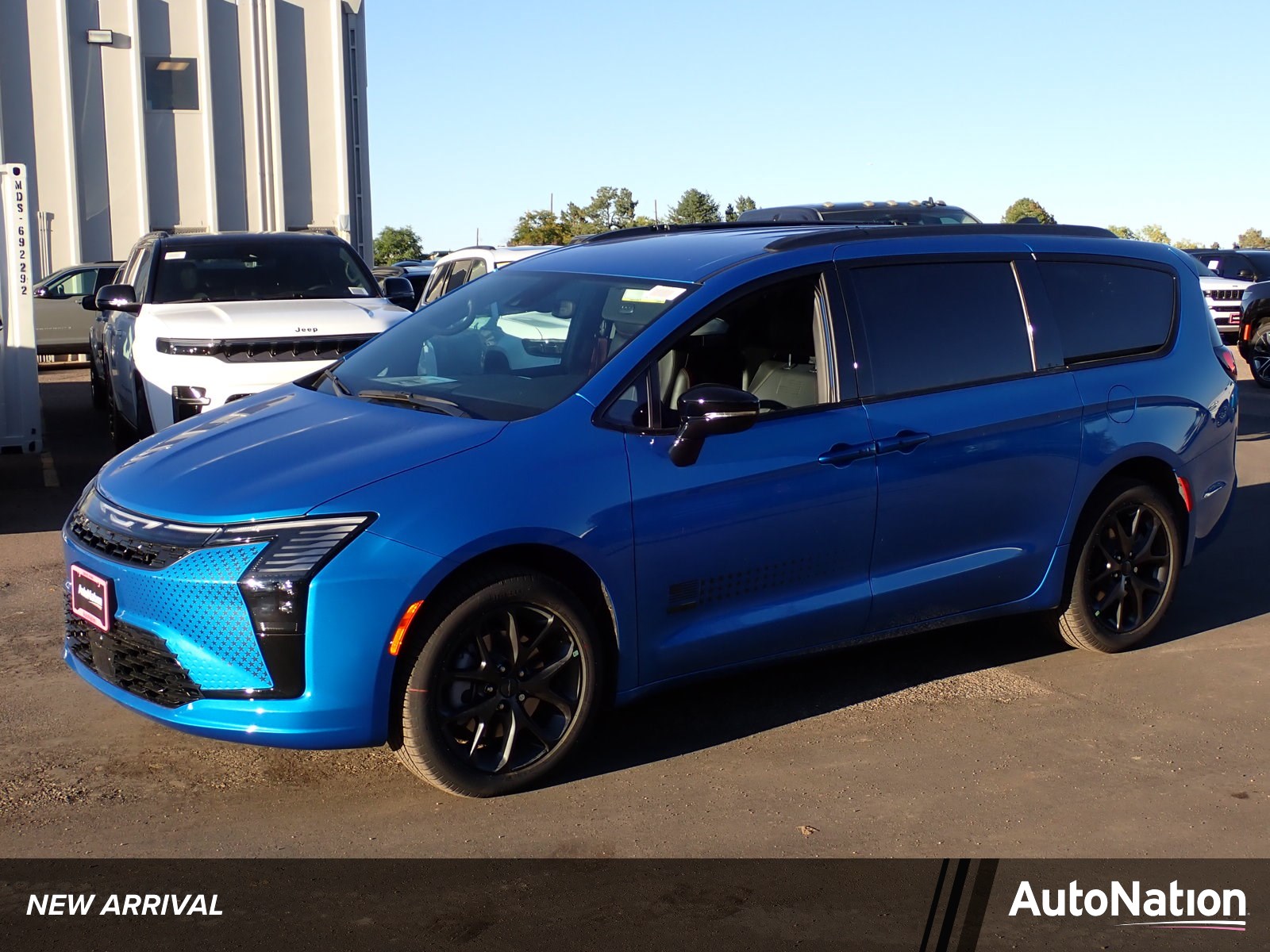 New 2027 Chrysler Pacifica Select Van Passenger Van