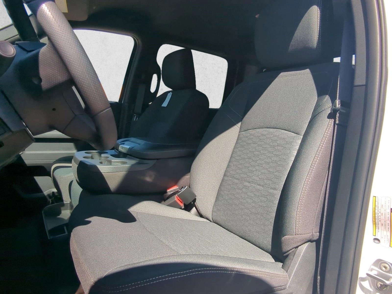 2025 Ram 2500 Tradesman photo 4