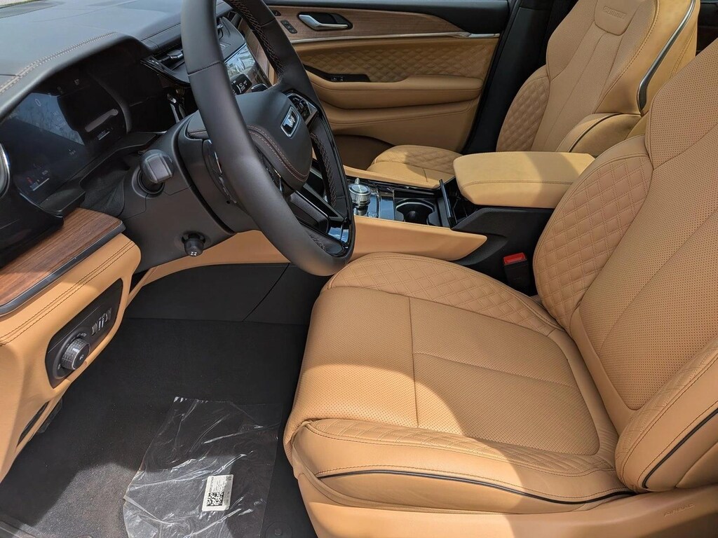 New 2026 Jeep Grand Cherokee L Summit SUV