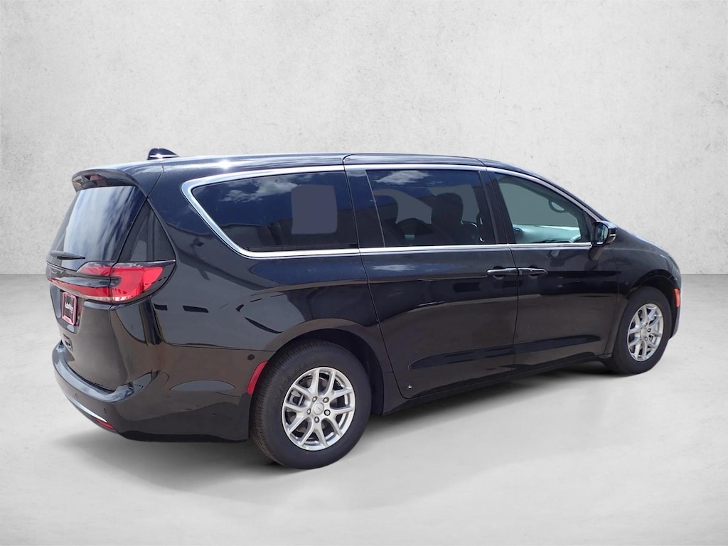 New 2027 Chrysler Pacifica Select Van Passenger Van