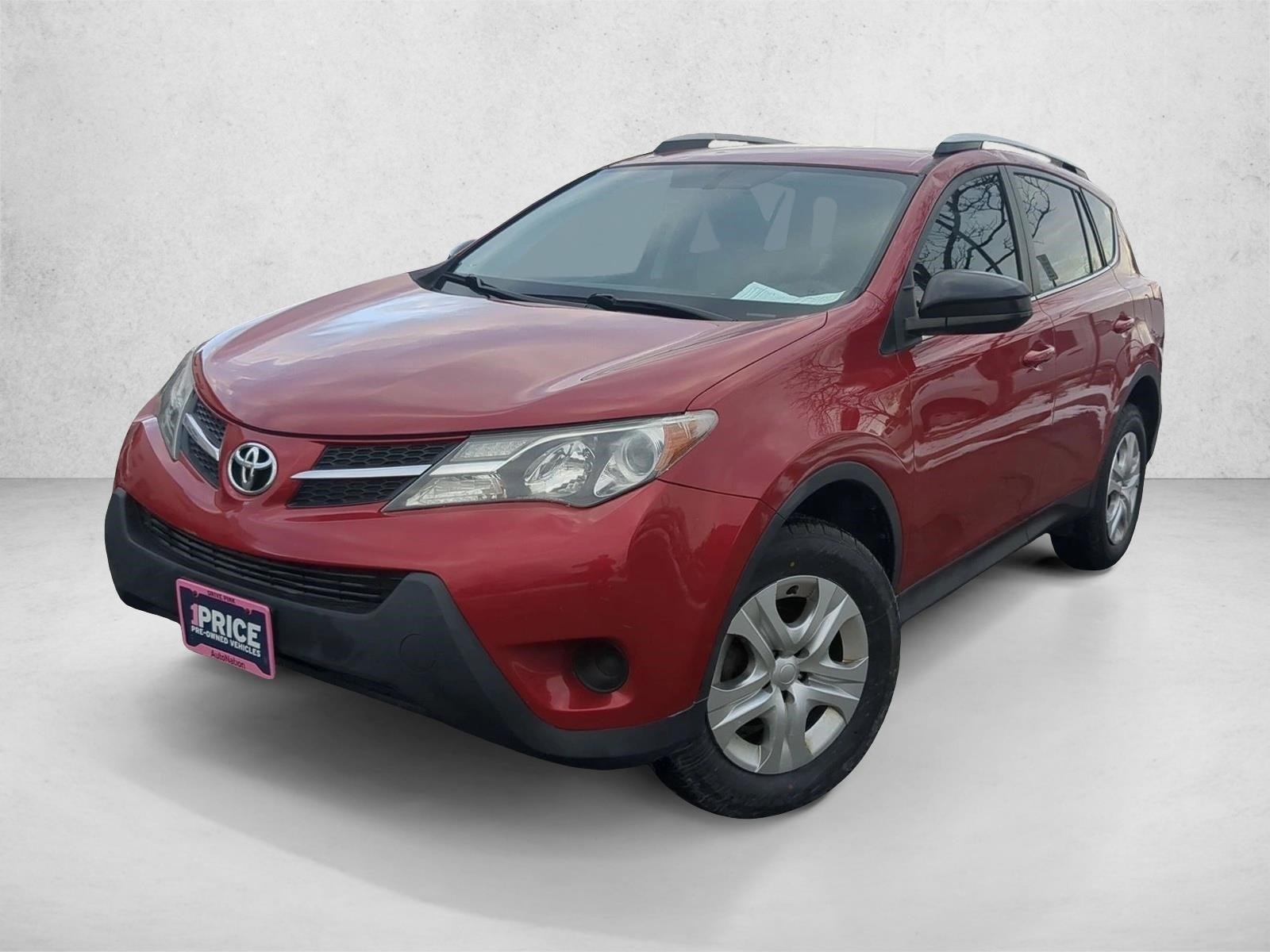 2015 Toyota RAV4 LE's photo