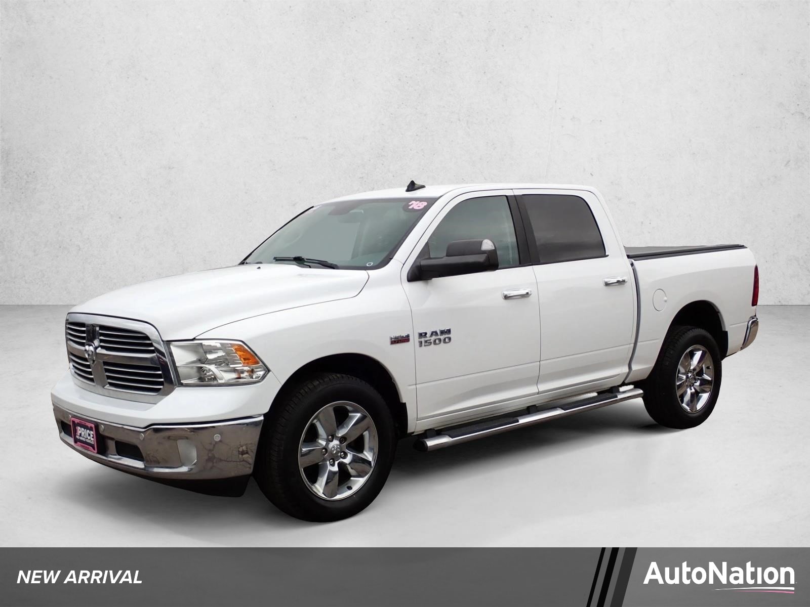 2018 RAM 1500 Big Horn 4x4 Crew Cab 5'7's photo
