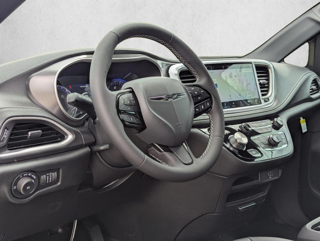 New 2026 Chrysler Pacifica Select Van Passenger Van