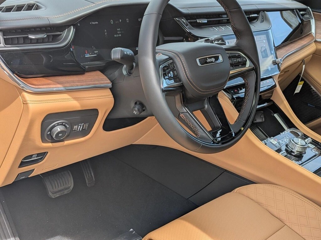 New 2026 Jeep Grand Cherokee L Summit SUV