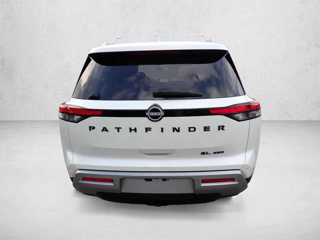 Used 2023 Nissan Pathfinder SL Sport Utility