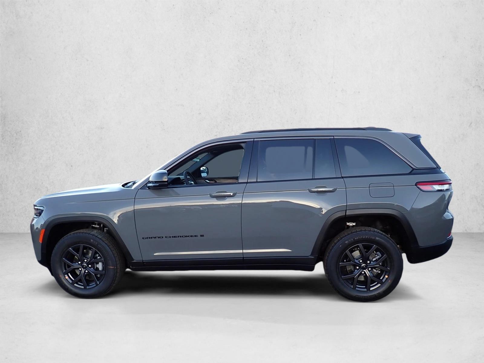 New 2027 Jeep Grand Cherokee Laredo Altitude SUV