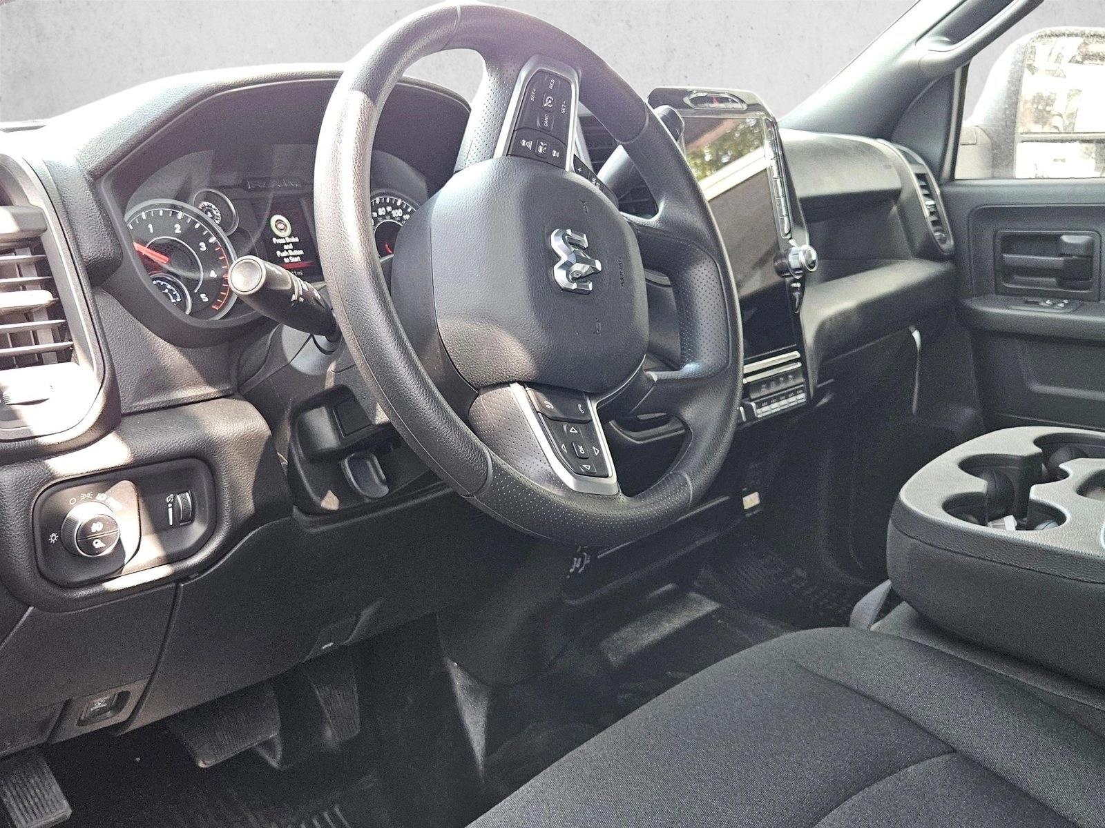 2025 Ram 3500 Tradesman photo 3