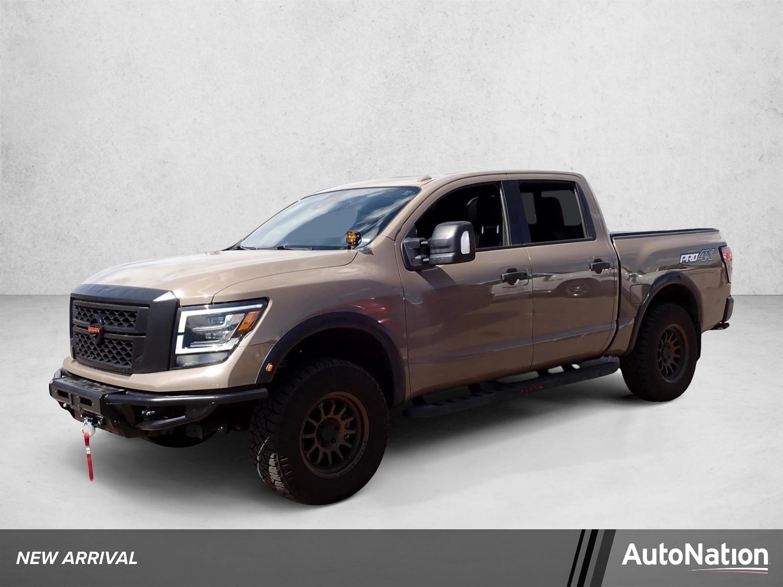 2021 Nissan Titan PRO-4X 4X4 Crew Cab's photo