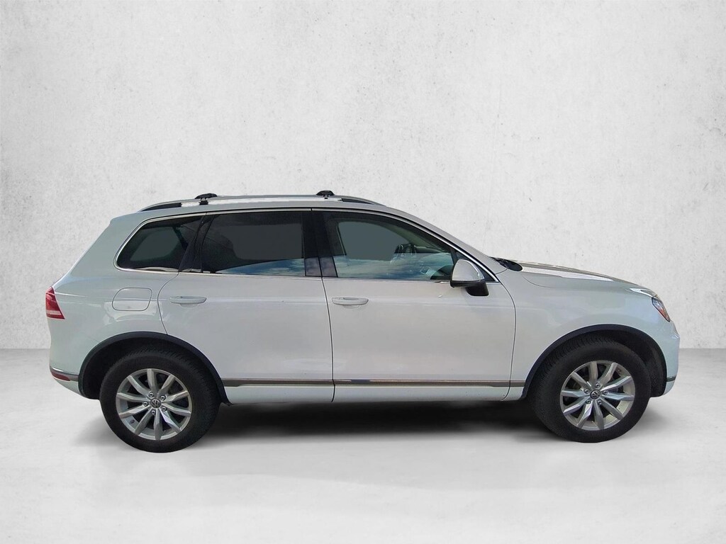 Used 2015 Volkswagen Touareg Sport w/Technology Sport Utility