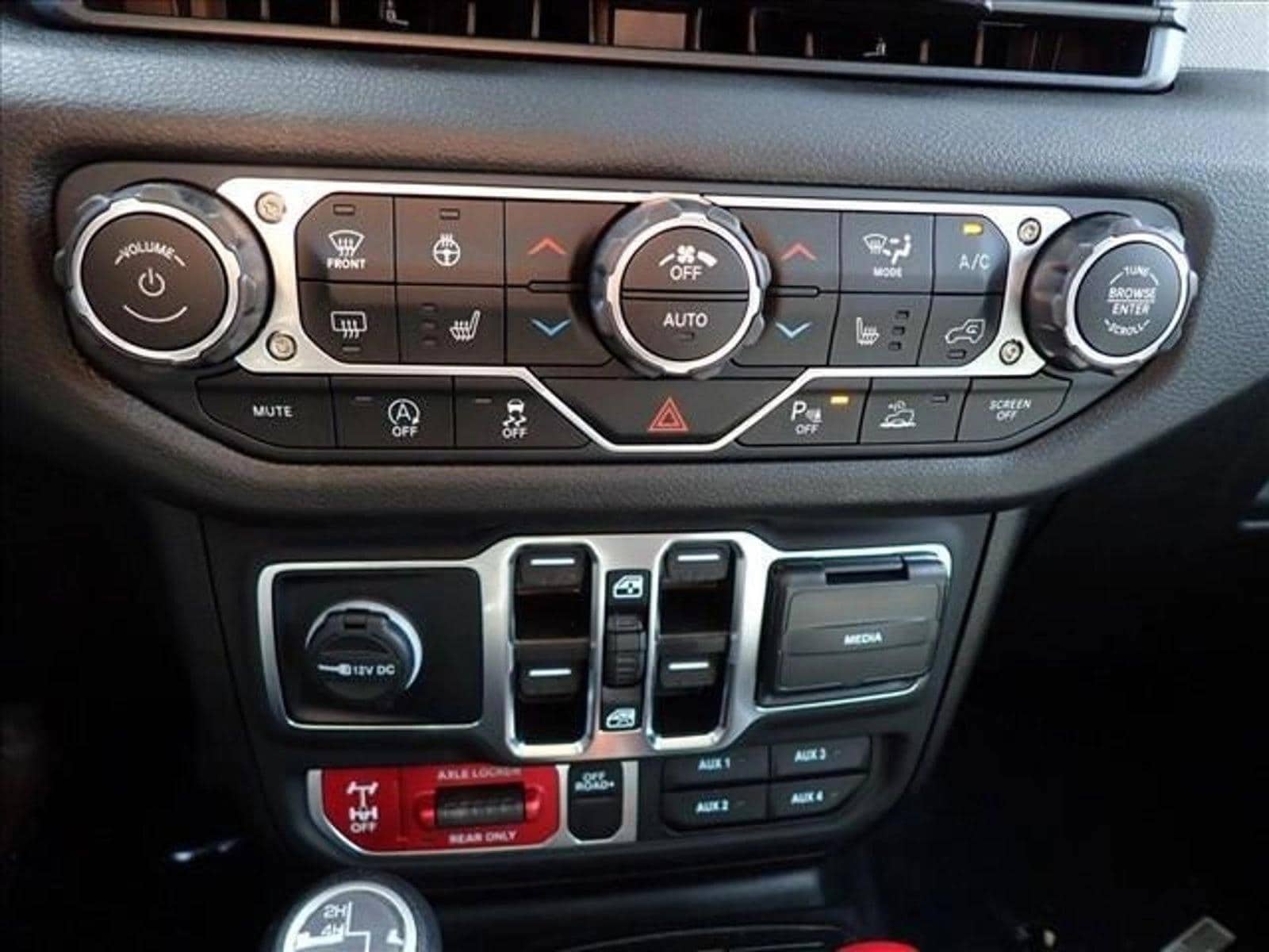 2025 Jeep Gladiator Willys - Photo 16