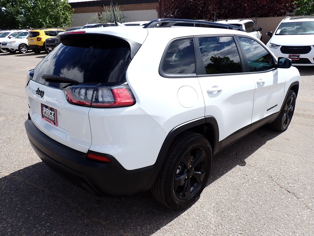 Used 2023 Jeep Cherokee Altitude Lux Sport Utility