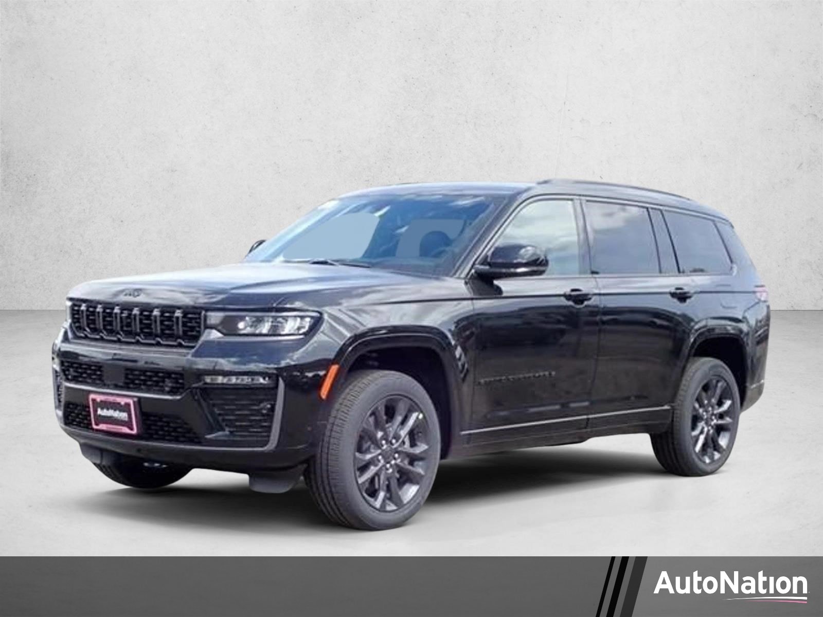 2026 Jeep Grand Cherokee L Limited Reserve 4x4's photo