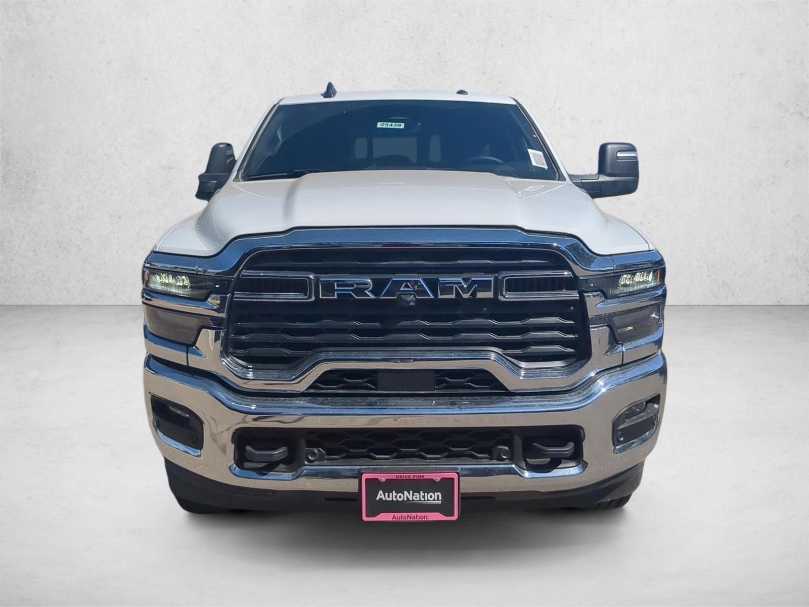 2025 RAM 2500 Tradesman - Photo 6