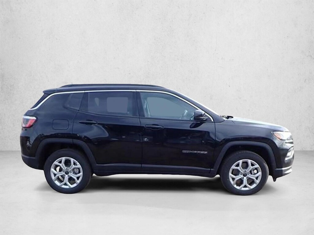 New 2026 Jeep Compass Latitude SUV