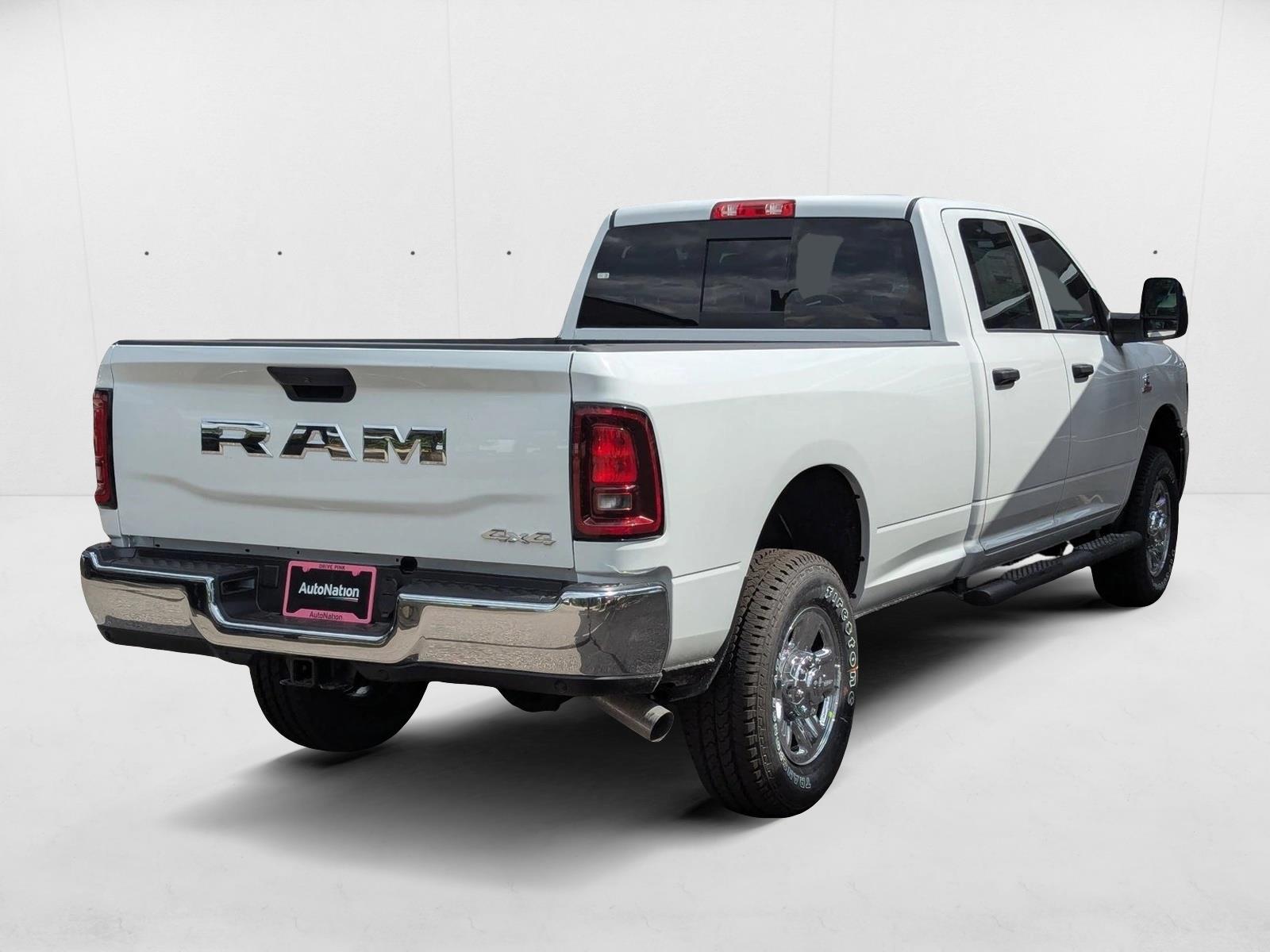 2025 Ram 2500 Tradesman photo 2