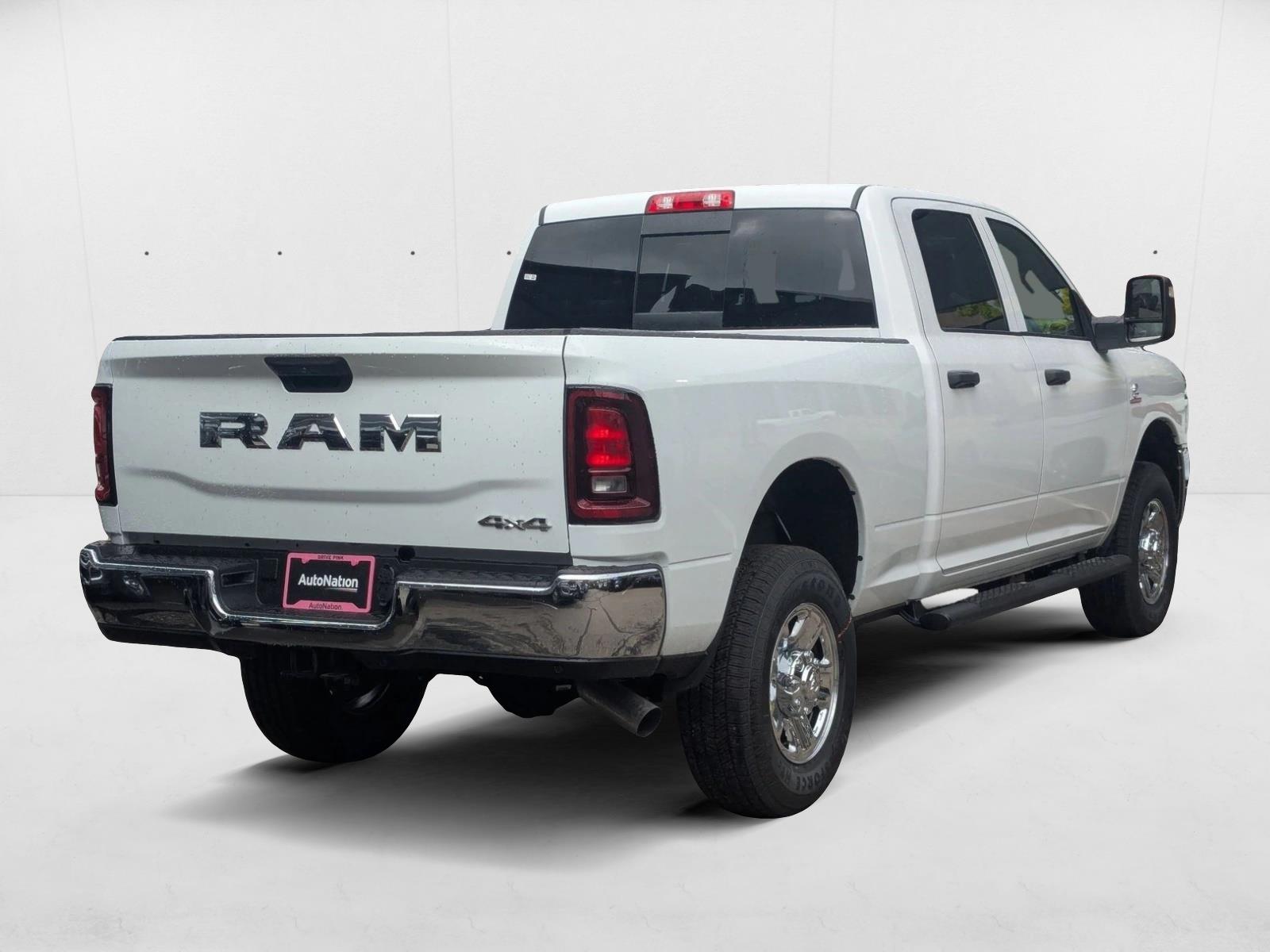 2025 Ram 2500 Tradesman photo 2