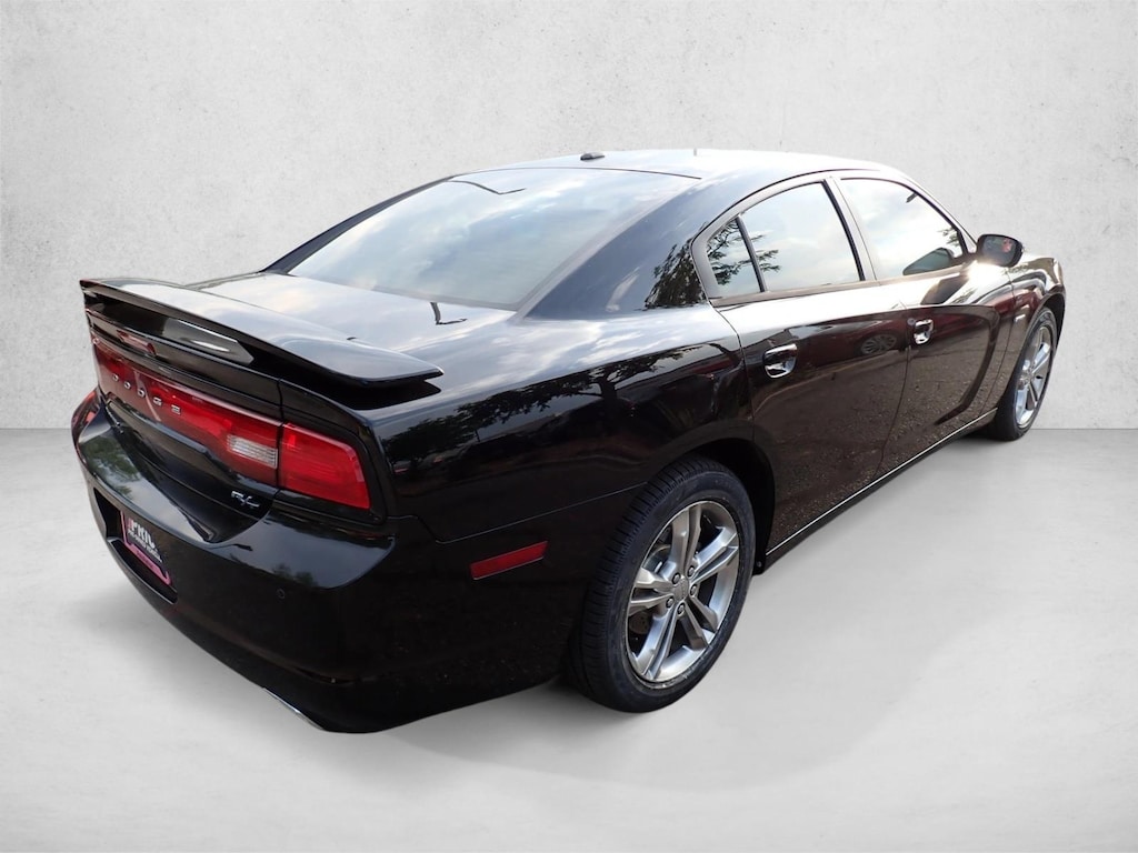 Used 2013 Dodge Charger RT Max 4dr Car