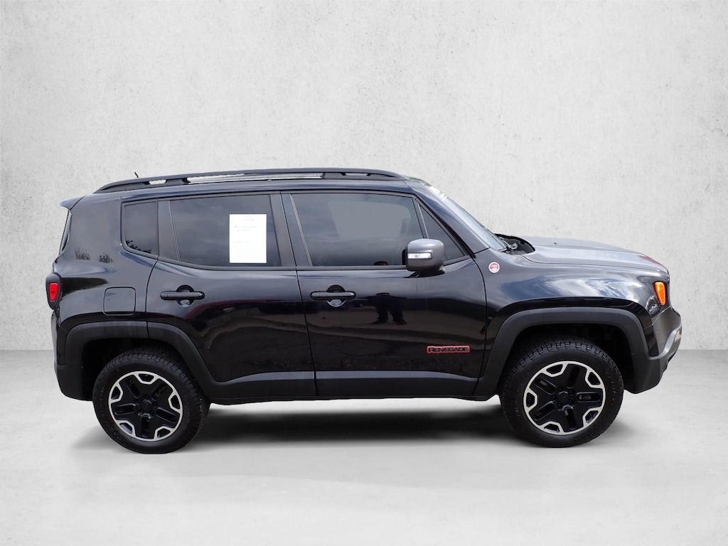 Used 2016 Jeep Renegade Trailhawk Sport Utility