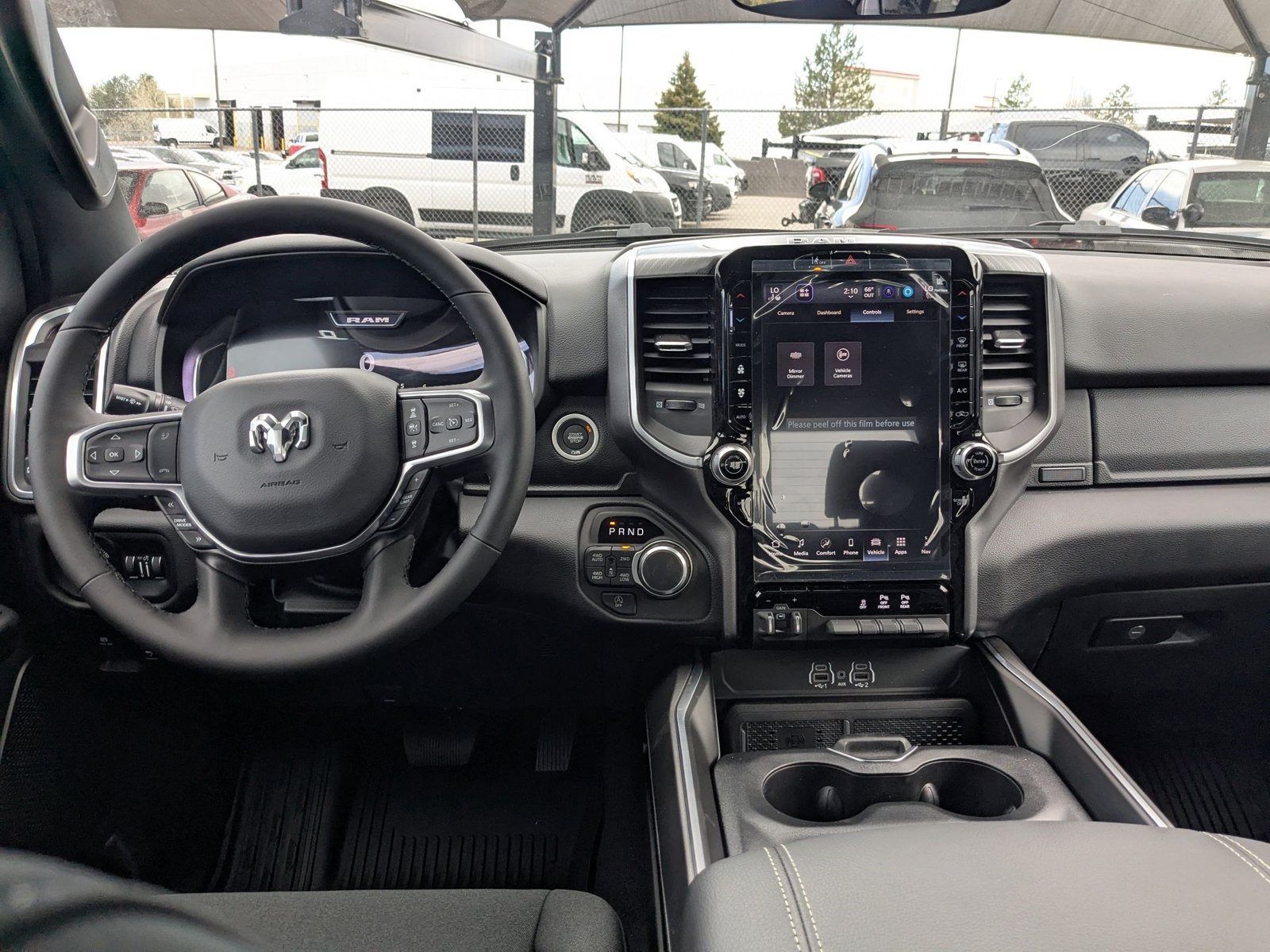 2025 Ram 1500 Big Horn photo 3